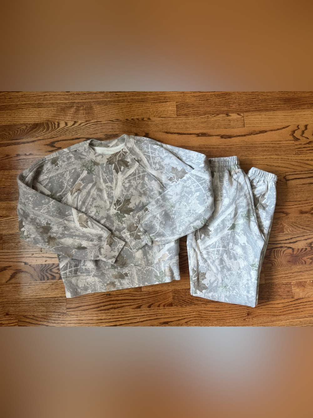 Abercrombie & Fitch Light Gray and Olive Camo Joggers
